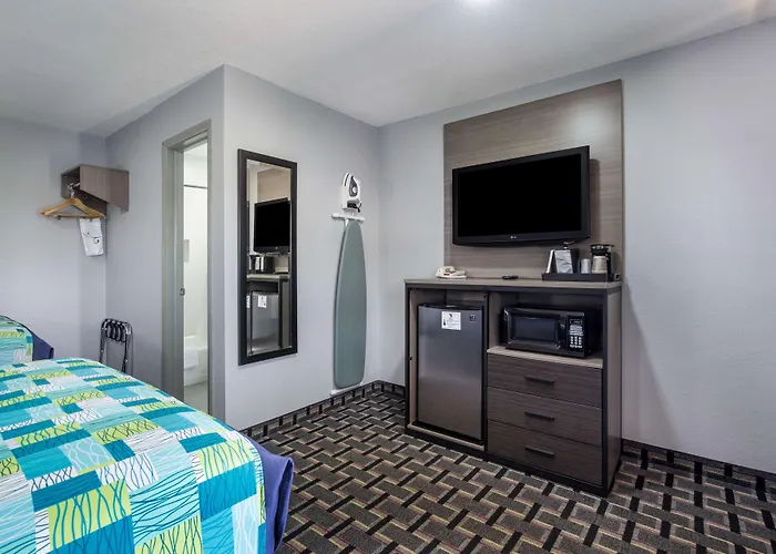 Knights Inn And Suites Salem